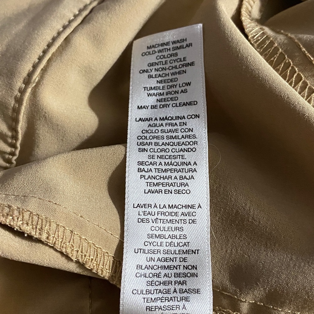 Zenergy Golf by Chico’s Cropped Pants, Sz 8, Chico’s Sz 1, Neutral, Minimalist - Picture 7 of 11